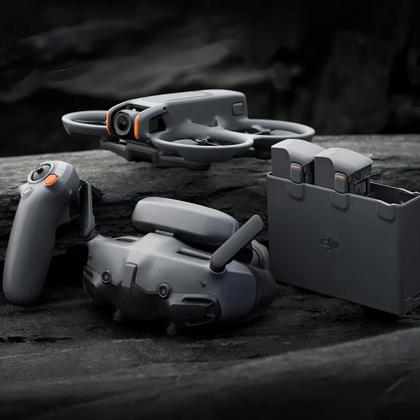 Imagem de Drone Dji Avata 2 Fly More Combo 3 Baterias Cor Cinza-escuro