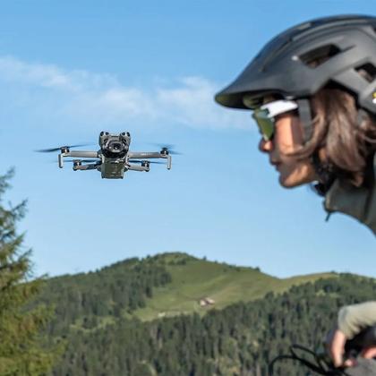 Imagem de Drone DJI Mini 5 Pro Fly More Combo Plus 2 Com Tela BR 3 Baterias 52Min DJI068