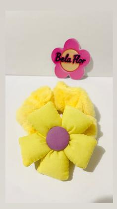 Imagem de Elástico de Cabelo Scrunchie Flor de Pelúcia  Conforto e Estilo para Seus Cabelos