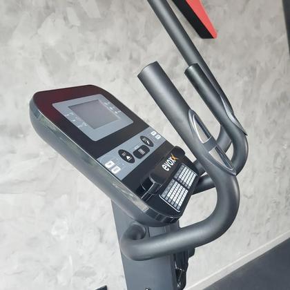 Elíptico Magnético Angulo de Passada 40 cm Evox Fitness - Elíptico