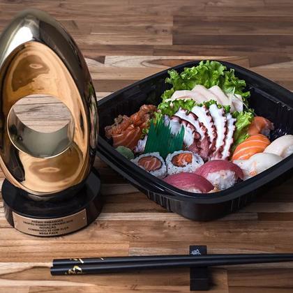 Imagem de Embalagem para Sushi Combinado Mini 05 c/ tampa/alça 10 unds