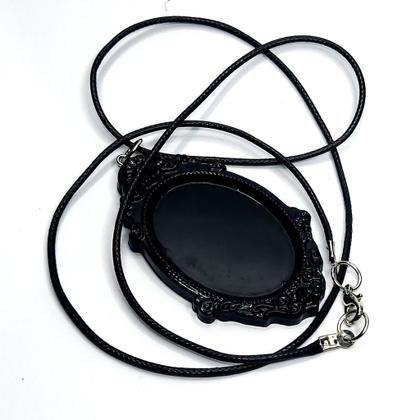 Imagem de Encante-se com a elegância do camafeu da Lebre de Março