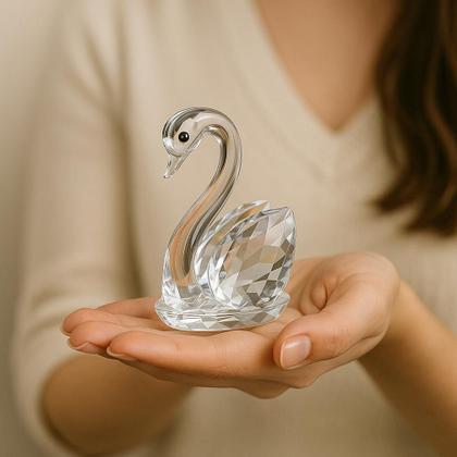 Imagem de Enfeite Decorativo Ornamento Estatueta Cisne de Vidro 5,5CM Cristal Decoração de Mesa