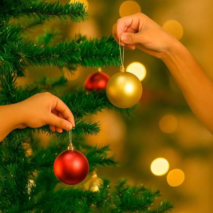 Imagem de Enfeite Natalino Kit 36 Bolas Cordão Fosca e Brilhante Ideal Árvore Decoração Elegante Natal Mesa Guirlanda Arranjo Bolinha