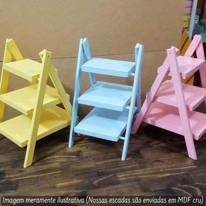 Imagem de escadinha de mesa em mdf cru 3 degraus para docinhos e lembrancinhas