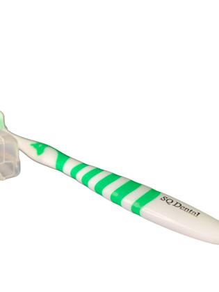 Imagem de Escova De Dente Com Capa Protetora Cerdas Dura Adulto 