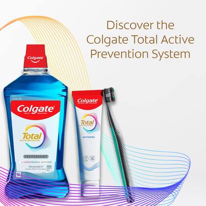 Imagem de Escova de dentes Colgate Total Active Whitening macia, pacote com 2