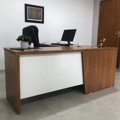 Imagem de Escrivaninha Mesa Escritório em L Chefia com 2 Portas 3 Gavetas em Tamburato Y37