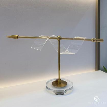 Imagem de Escultura em Metal, Cristal e Acrílico 30x49x14cm