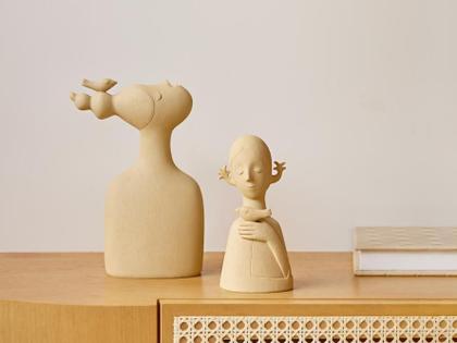 Imagem de Escultura Enfeite P/ Sala Mulher Minimalista Em Poliresina