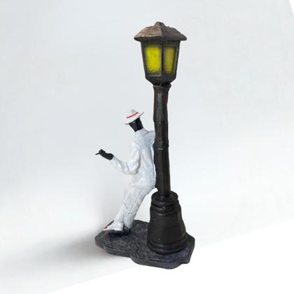 Imagem de Escultura Orixá Zé Pelintra Com Poste 28 Cm Em Resina