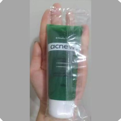 Imagem de Esfoliante Facial Antiacne Remove Pontos Negros Cravos Controla Oleosidade Acnew Abelha Rainha 60g REF 3754
