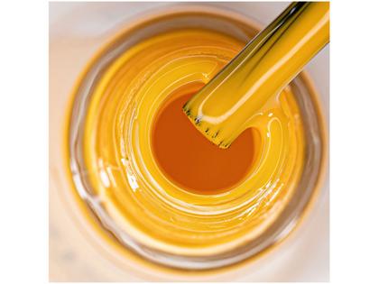 Imagem de Esmalte Risqué Nosso Metaverso Preconceito Flopou Amarelo Cremoso Hipoalergênico 8ml