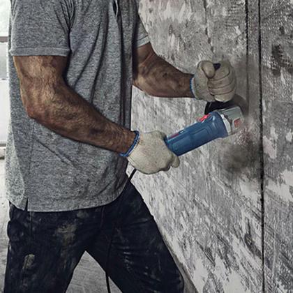 Imagem de Esmerilhadeira Angular 4.1/2 710W GWS 700 Bosch