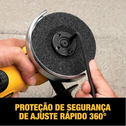 Imagem de Esmerilhadeira angular 4.1/2" 900W com rotação de 12.000 rpm - DWE4120 - Dewalt