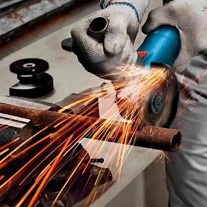 Imagem de Esmerilhadeira Angular 4.1/2 POL 700W GWS700 BOSCH 3 Discos de Corte com Maleta EVALD