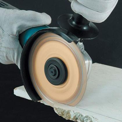 Imagem de Esmerilhadeira Angular 5" 840w 220v 9558hng Makita