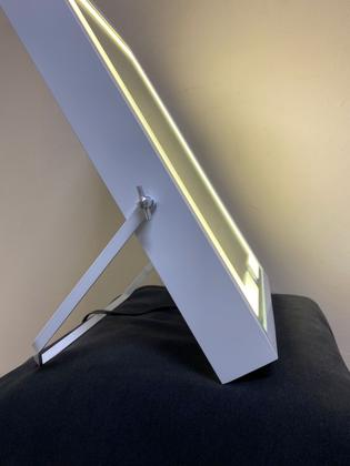 Imagem de Espelho De Mesa Branco Com Led 3 Cores Touch Screen 50x28cm - Maquiagem