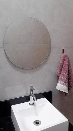 Espelho de Vidro 40cm Redondo Decorativo Banheiro Sala Casa com Suporte para Fixação - LOJAS 3B Imagem de Espelho de Vidro 40cm Redondo Decorativo Banheiro Sala Casa com Suporte para Fixação