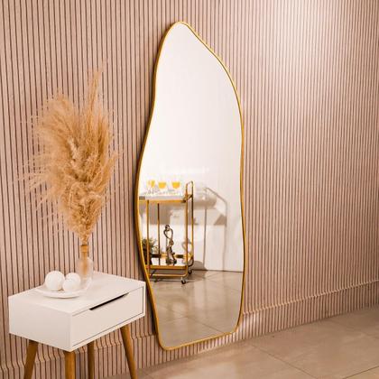 Imagem de Espelho Grande Corpo Inteiro com Moldura Metal Orgânico 170x70cm com Suporte de Chão