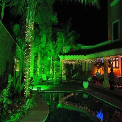 Espeto de Jardim LED Eco Black+Decker Luz verde BDES-0300-03 Imagem de Espeto de Jardim LED Eco Black+Decker Luz verde BDES-0300-03