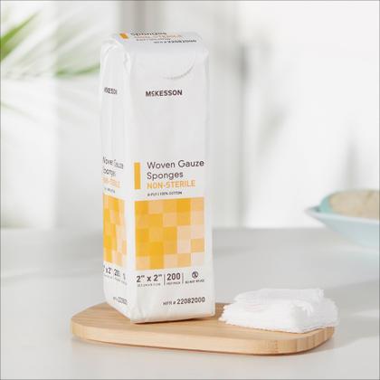 Imagem de Esponjas de gaze McKesson para tratamento de feridas, 8 camadas, 5x5 cm, 5000 ct