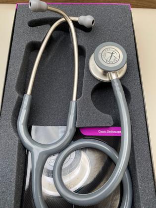 Littmann Classic Ⅲ 聴診器 5621グレー 刻印なし Estetoscópio 3M