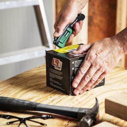 Imagem de Estilete de Segurança Sata Reforçado Auto-Retrátil Trapezoidal ST93623G