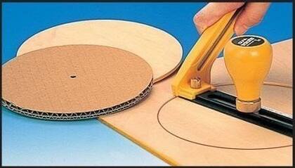 Imagem de Estilete Profissional Olfa Corte Pesado Circular Cmp 2