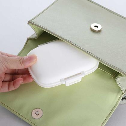 Imagem de Estojo Caixa Organizadora Porta Comprimidos Cápsulas Compacto De Bolsa Viagem Semanal Divisórias Manhã Noite 