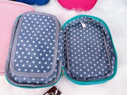 Imagem de Estojo Escolar Nylon Quadrada Grande Com Divisórias Lápis Necessaire