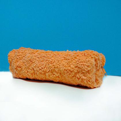 Imagem de Estojo simples puff heart felpudo Winth