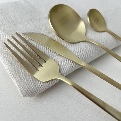 Imagem de Faqueiro Dourado Ópera Lyor 16 Peças talheres Minimalistas