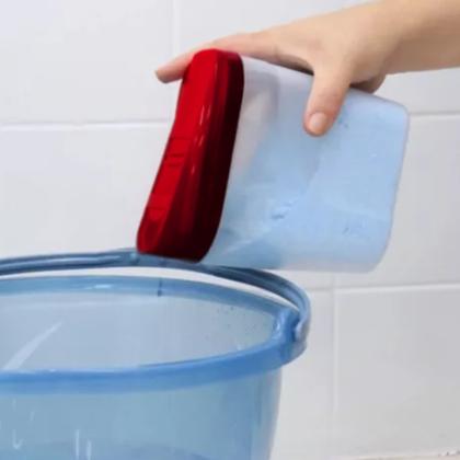 Farinheiro Açucareiro 1L Multiuso Plástico Cozinha Design Versátil Resistente - Uninjet Imagem de Farinheiro Açucareiro 1L Multiuso Plástico Cozinha Design Versátil Resistente