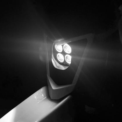 Imagem de Farol Led Branco Amarelo 40W C/ Carenagem Biker Crf 250f Xr 250 Tornado Ttr 230