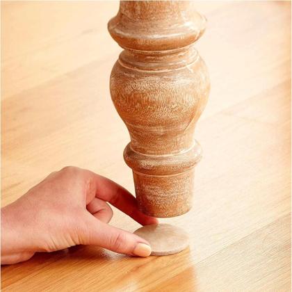 Imagem de Feltro Autoadesivo Protetor Móveis Pé Chão Piso Redondo Pequeno Cartela 32 Pçs Cartela