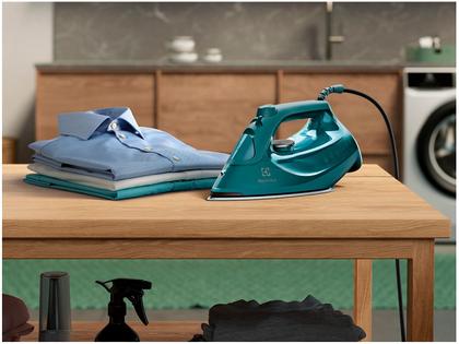 Imagem de Ferro de Passar Roupa a Vapor e a Seco Electrolux Experience Care