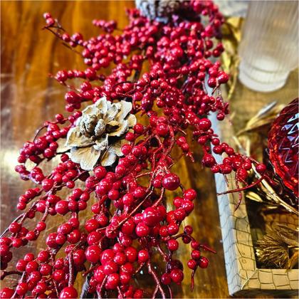 Imagem de Festão Berries Vermelho Pinhas Enfeite Natalino 170Cm