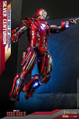 Figura Silver Centurion Suit Up Version - Marvel - Sixth Scale