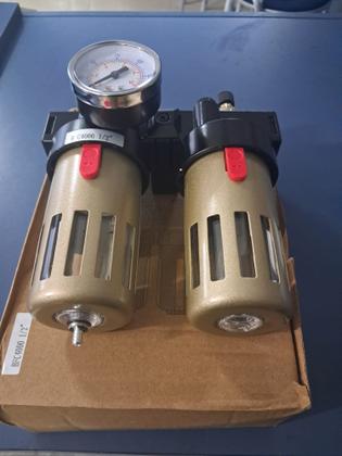 Imagem de Filtro com regulador de  pressão 1 x 2  BFC4000