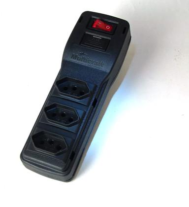 Imagem de Filtro de Linha 3 Tomadas NBR e Fusível de segurança - Plug In sem cabo