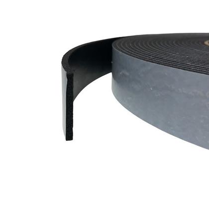 Imagem de Fita Adesiva Preta Espuma de Vedação Fresta 03x30mm 5mt