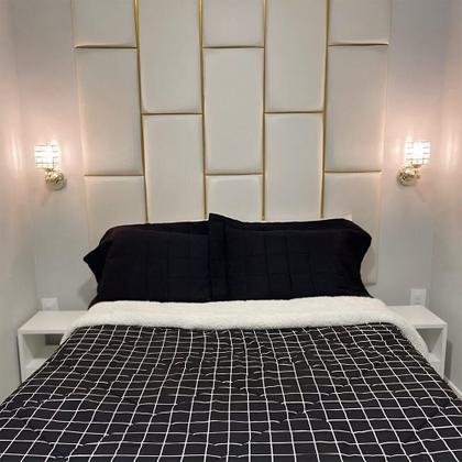 Imagem de Fita Metalizada Auto Colante PVC 6,5mm p Decoração de Móveis e Paredes Dourado 5M