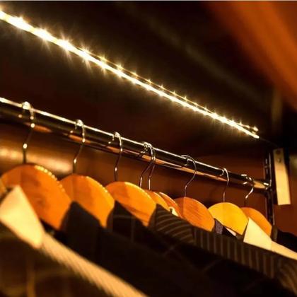 Imagem de Fita Super Led 2m Metros Adesivo Sem Fio com 120 Luz Leds