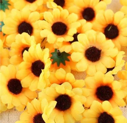 Imagem de Flor Mini Girassol Artificial 100 Unidades Artesanato 4cm