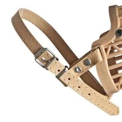 Imagem de Focinheira Plástica Ajustável Cães Cachorros Pets Coleira Passeio Confortável Para Treinamento E Adestramento Tamanho 4 American Pets