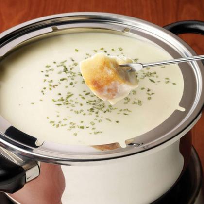 Fondue Eletrico Em Aço Inox Nostalgia 220V Chocolate Queijo Imagem de Fondue Eletrico Em Aço Inox Nostalgia 220V Chocolate Queijo
