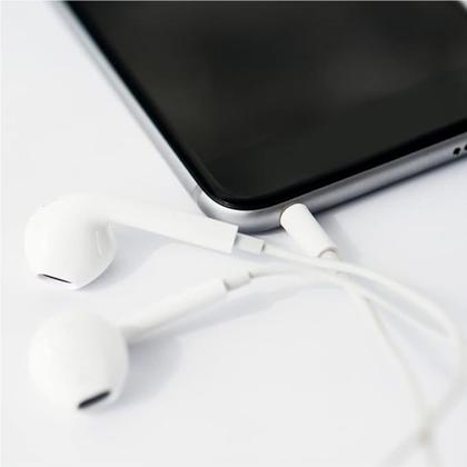 Imagem de Fone De Ouvido Com Fio e Com Microfone Alta Resolução P2