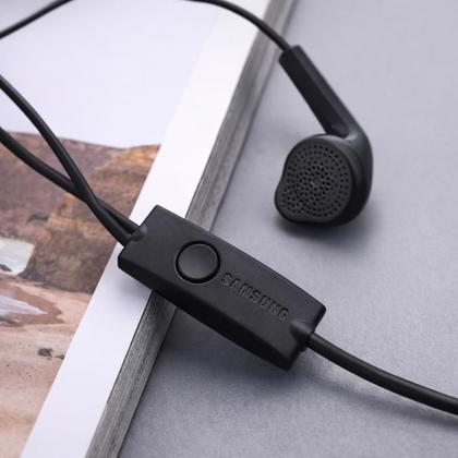 Imagem de Fone de Ouvido Samsung Tipo C Original Premium USBC com Fio Áudio HD Estéreo Microfone Controle de Volume HS330C CORPRETO