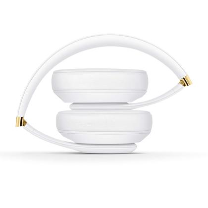 Imagem de Fones de ouvido Beats Studio3 Wireless com cancelamento de ruído brancos